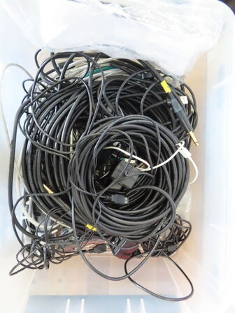 Palle med rester fra TC ELECTRONIC