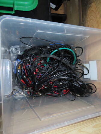 Palle med rester fra TC ELECTRONIC