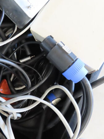 Palle med rester fra TC ELECTRONIC