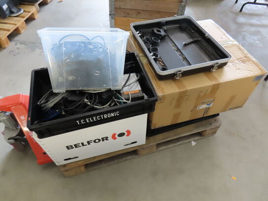 Palle med rester fra TC ELECTRONIC