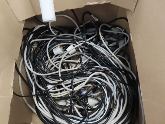 Palle med rester fra TC ELECTRONIC