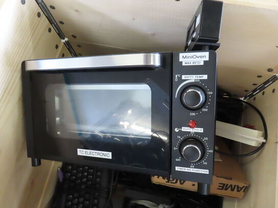 Palle med rester fra TC ELECTRONIC