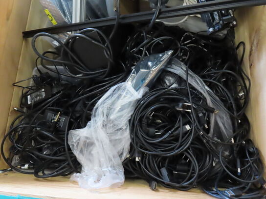 Palle med rester fra TC ELECTRONIC