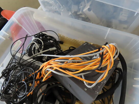 Palle med rester fra TC ELECTRONIC