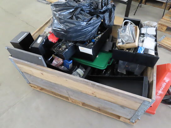 Palle med rester fra TC ELECTRONIC