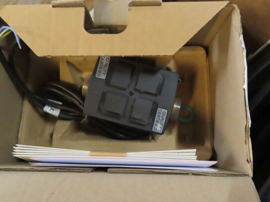 Palle med div. Målere og fittings