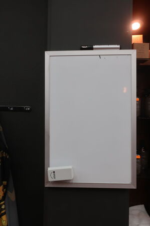 2 stk. koste samt forklæder