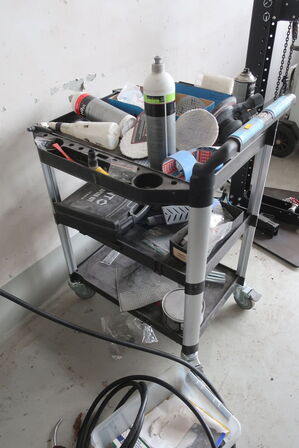 Rullebord med indhold