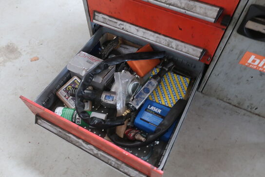 Værkstedsvogn med indhold