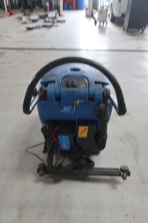 Gulvvaskemaskine NILFISK SCRUBTEC 343B