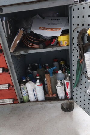 Værkstedsvogn med indhold