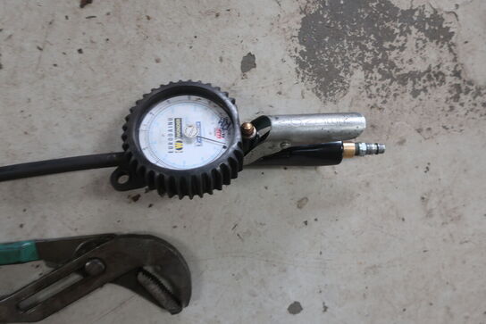 Slagnøgle, vandpumpetang m.v. 