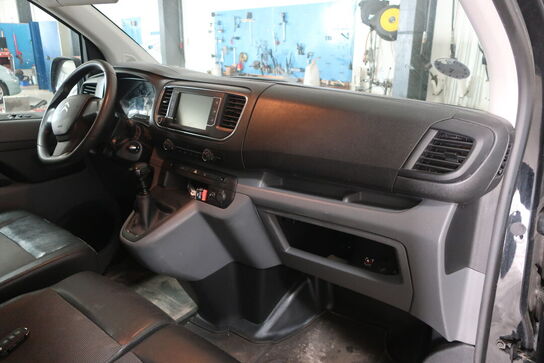 Varebil CITROËN Jumpy 2.0 Blue Hdi 120 hk