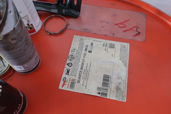 Ca. 80 liter motorolie QUARTZ 9000FUT.FGC 5W30