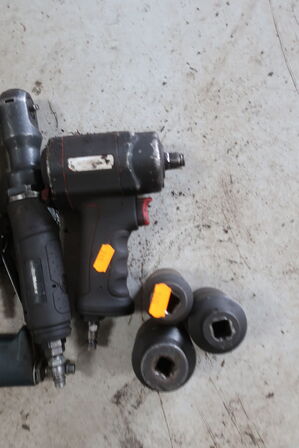 Trykluftsnøgle samt 4 stk. pneumatisk værktøj