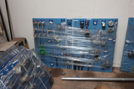 Diverse forbrugsmaterialer, værktøj, biludstyr m.v. 