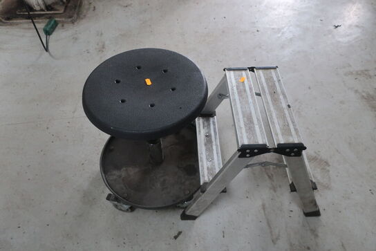 Skammel samt trappestige 