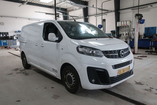 Varebil OPEN Vivaro 1.5 D 120 hk