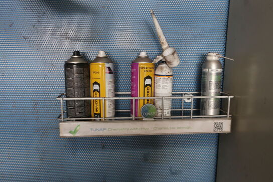 2 stk. tavler med indhold 