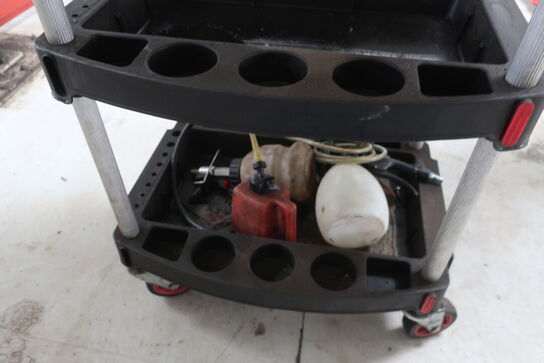 Rullebord med indhold