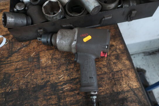 Trykluftsnøgle samt toppe