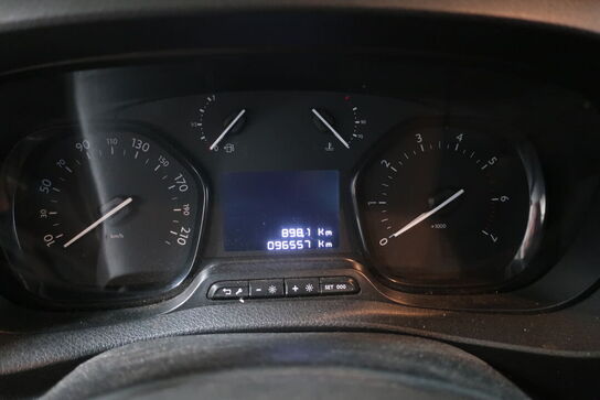 Varebil OPEN Vivaro 1.5 D 120 hk