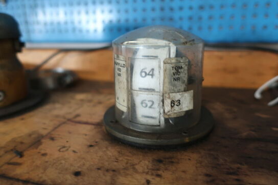 Olietank 1500 liter med indhold 