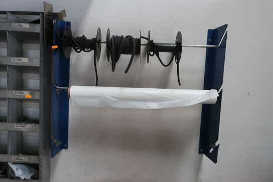 Sortimentsreol med indhold