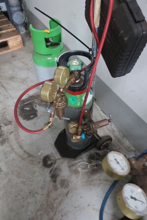 Flaskevogn samt gasflaske