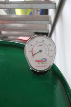 Ca. 10 liter motorolieCASTROL MAG. PROF. 5W20