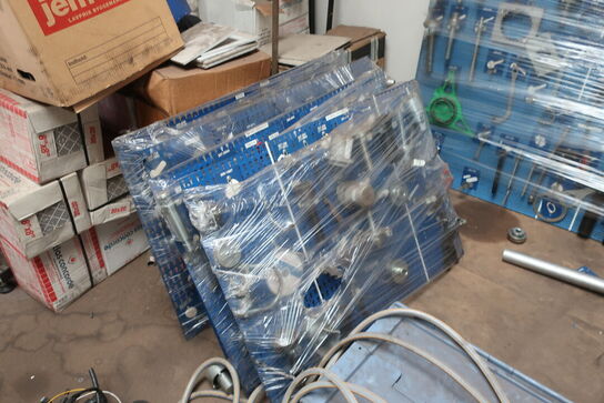 Diverse forbrugsmaterialer, værktøj, biludstyr m.v. 