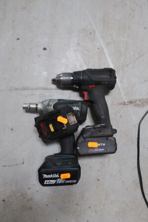 2 stk. skruemaskiner