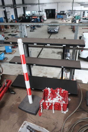 Diverse forbrugsmaterialer, værktøj, biludstyr m.v. 