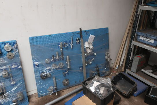 Diverse forbrugsmaterialer, værktøj, biludstyr m.v. 