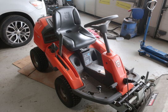 Havetraktor HUSQVARNA R216 AWD
