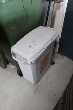 Diverse haveredskaber