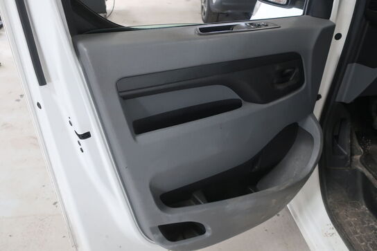 Varebil OPEN Vivaro 1.5 D 120 hk