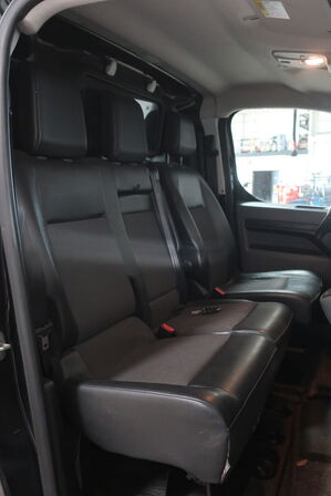 Varebil CITROËN Jumpy 2.0 Blue Hdi 120 hk