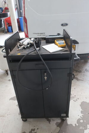 Værktøjsvogn med indhold