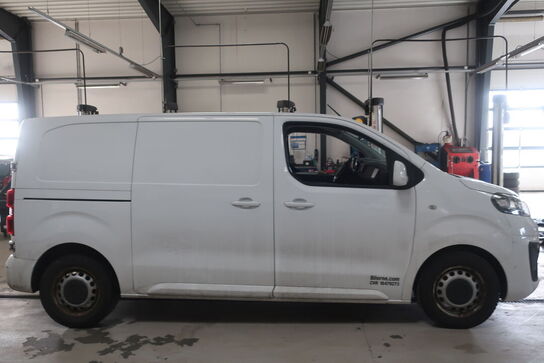 Varebil OPEN Vivaro 1.5 D 120 hk