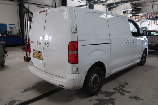 Varebil OPEN Vivaro 1.5 D 120 hk