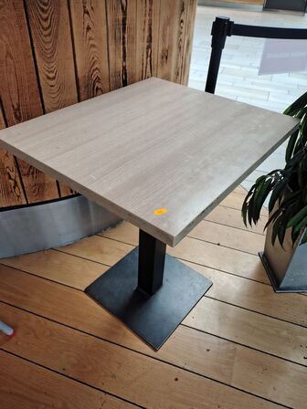 12 Caféborde, assorterede