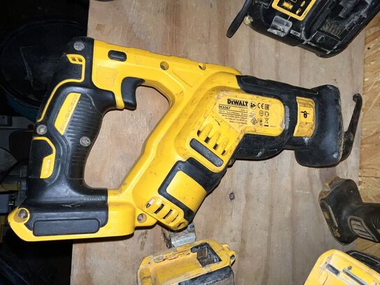 5 Stk. Værktøj DEWALT + Batterier, Oplader