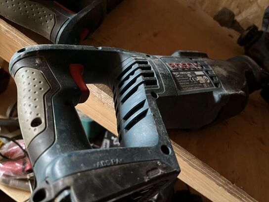 6 stk. Værktøj bl.a. Multicutter, Borehammer, Bajonetsav BOSCH