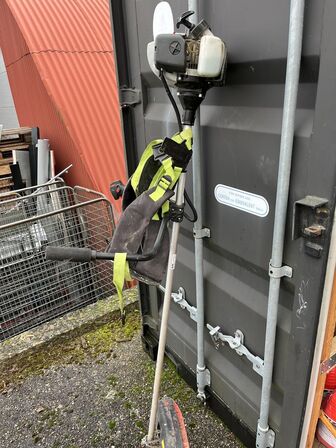 Buskrydder AL-KO BC 330 B Benzindrevet