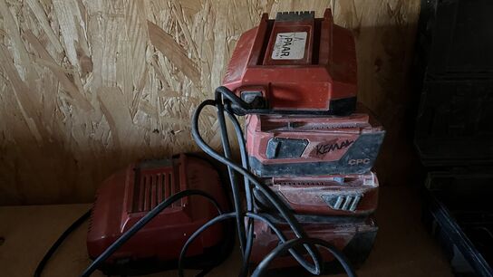 3 Stk. Boremaskiner HILTI +  7 Batterier + 2 Opladere