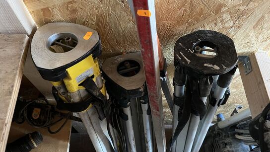 2 Målestænger + 3 Tripods