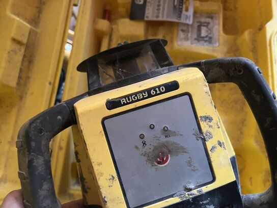 Rotationslaser LEICA RUGBY 610 BEM. DEFEKT GLAS
