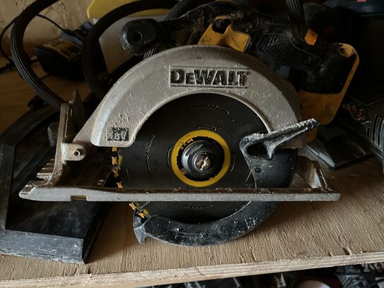 Tapetafdamper WAGNER W14 + Rundsav DEWALT DCS391  Inkl. Batterisæt