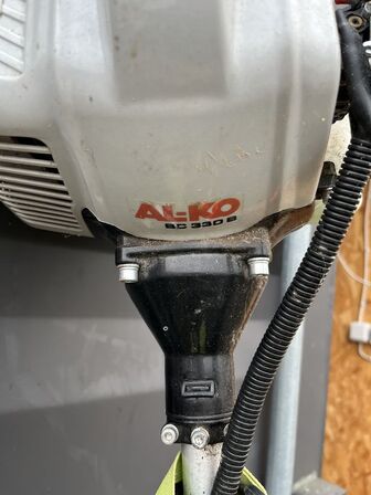 Buskrydder AL-KO BC 330 B Benzindrevet